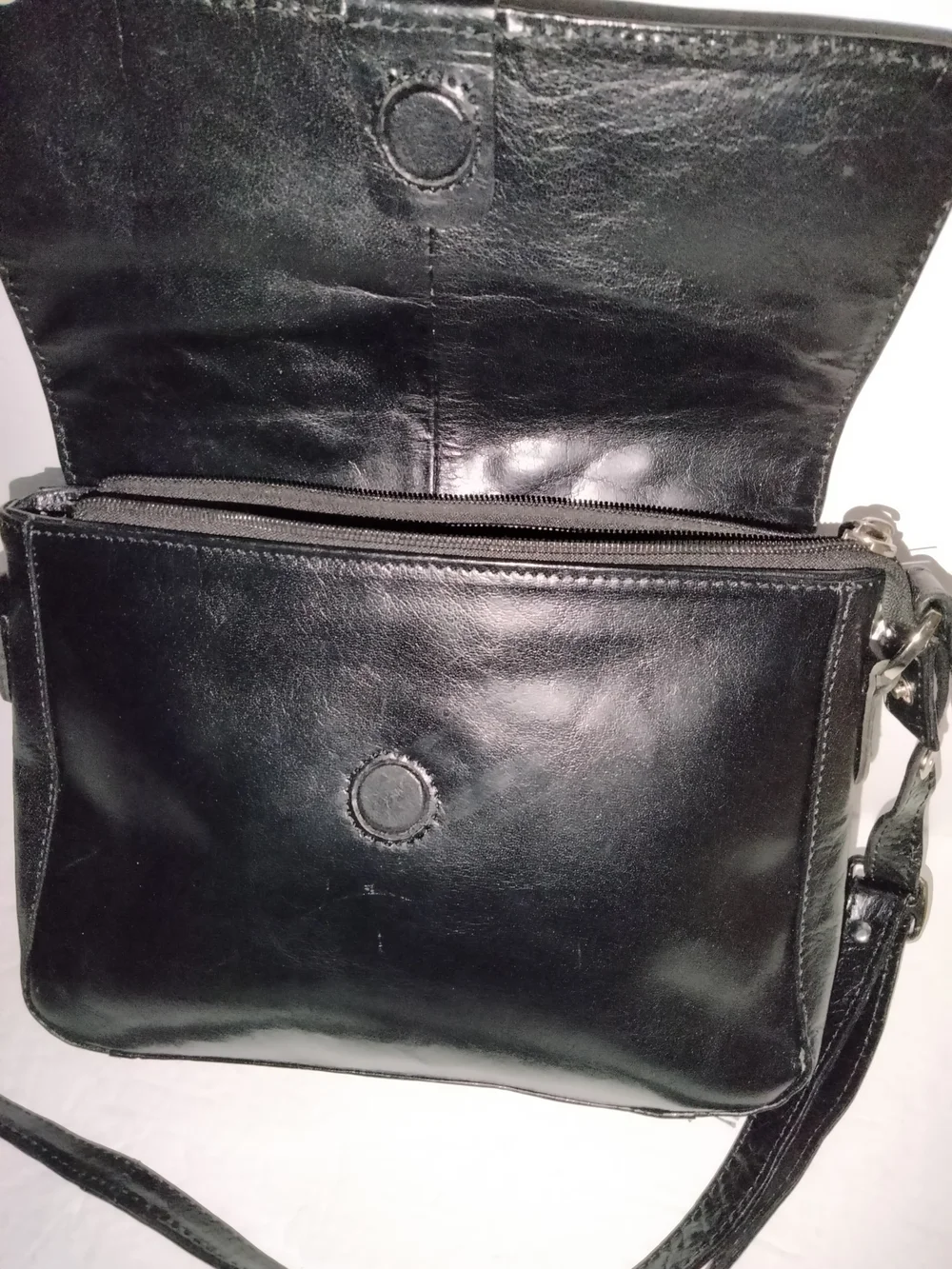 Ashwood Classic Black Genuine Leather Sleek Crossbody Bag with Adjustable Strap